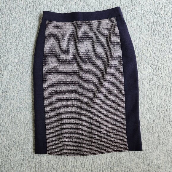 Ann Taylor Petite navy and white pencil skirt, size 00P - Picture 2 of 7